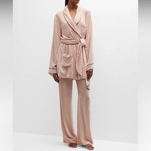 Sleeping with Jacques - Blush Velvet Set